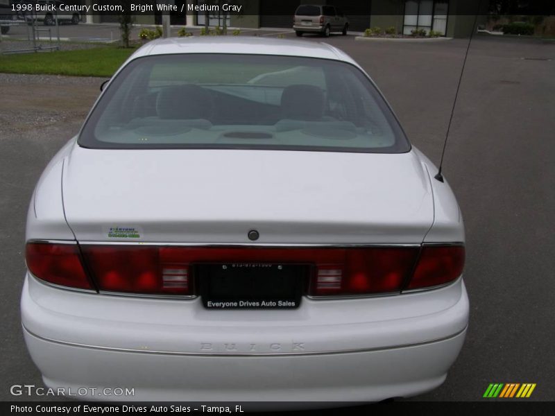 Bright White / Medium Gray 1998 Buick Century Custom