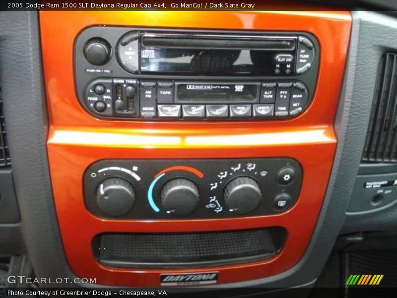 Go ManGo! / Dark Slate Gray 2005 Dodge Ram 1500 SLT Daytona Regular Cab 4x4