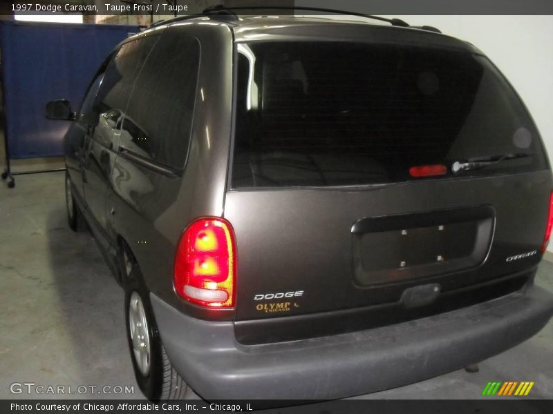 Taupe Frost / Taupe 1997 Dodge Caravan