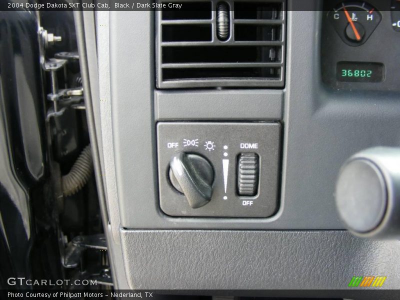 Black / Dark Slate Gray 2004 Dodge Dakota SXT Club Cab
