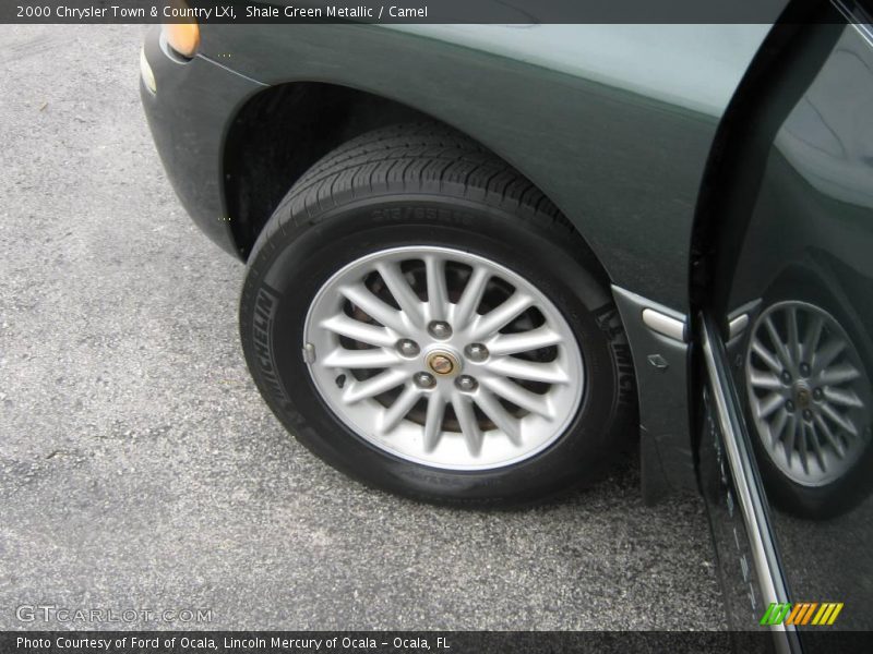 Shale Green Metallic / Camel 2000 Chrysler Town & Country LXi