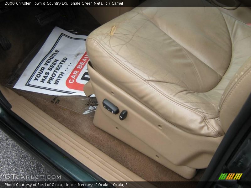Shale Green Metallic / Camel 2000 Chrysler Town & Country LXi