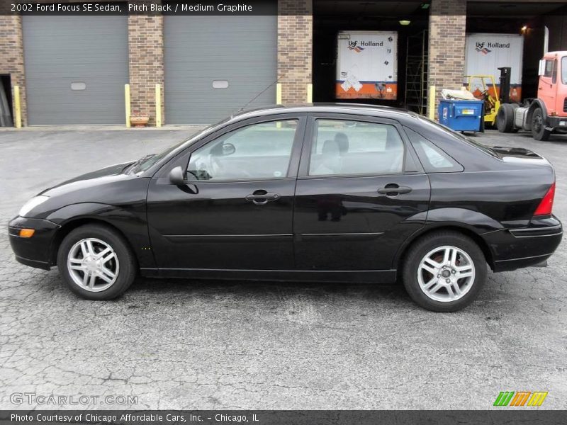 Pitch Black / Medium Graphite 2002 Ford Focus SE Sedan