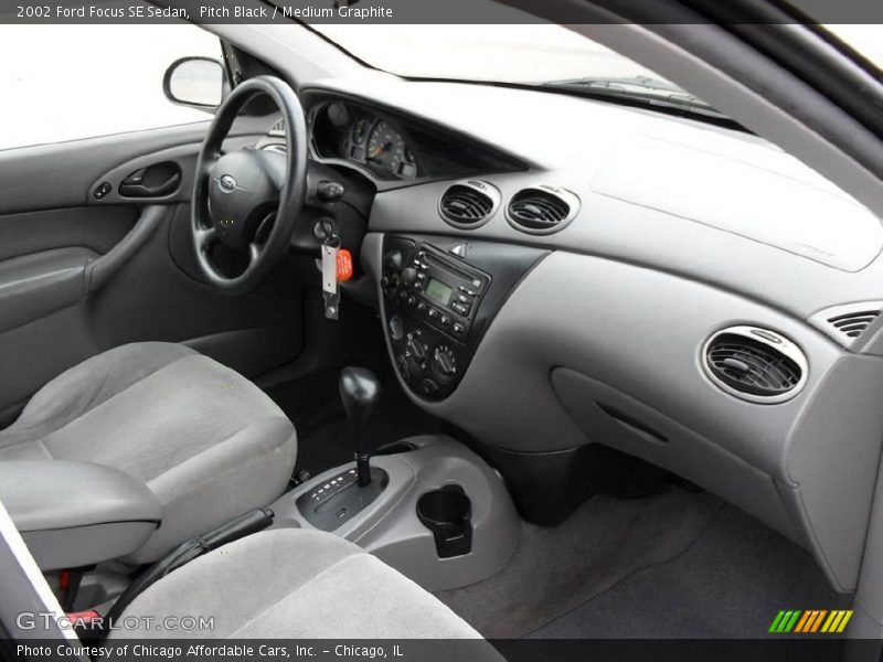 Pitch Black / Medium Graphite 2002 Ford Focus SE Sedan
