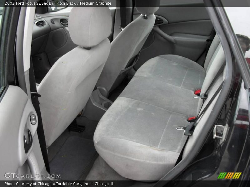 Pitch Black / Medium Graphite 2002 Ford Focus SE Sedan