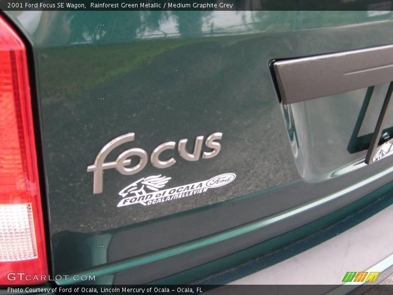 Rainforest Green Metallic / Medium Graphite Grey 2001 Ford Focus SE Wagon