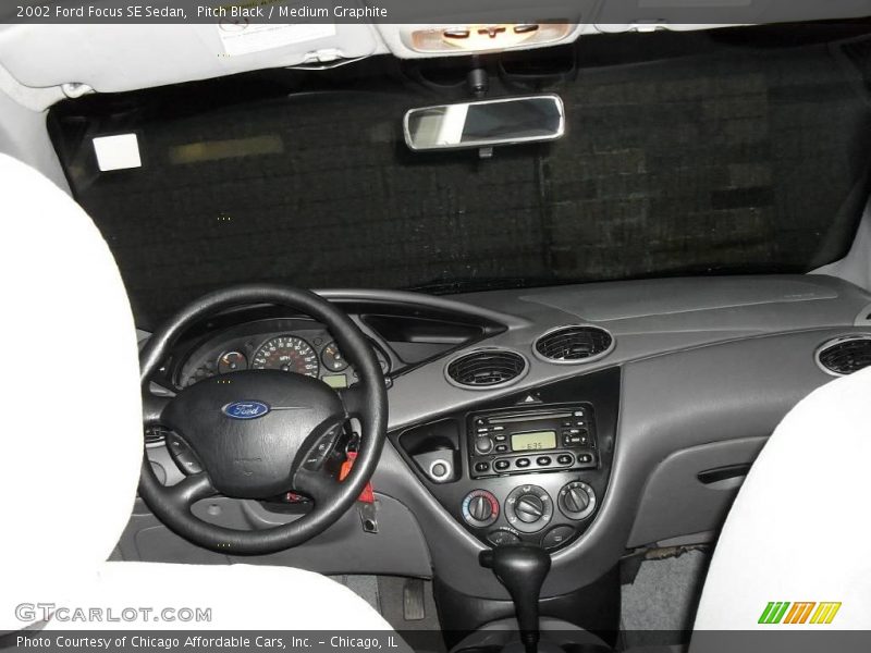 Pitch Black / Medium Graphite 2002 Ford Focus SE Sedan