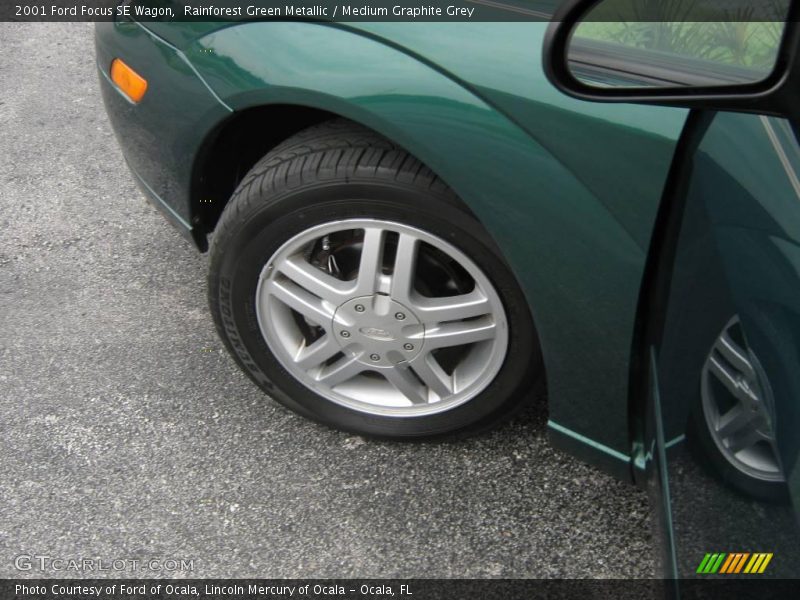Rainforest Green Metallic / Medium Graphite Grey 2001 Ford Focus SE Wagon