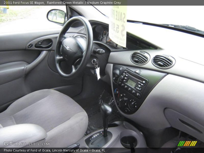 Rainforest Green Metallic / Medium Graphite Grey 2001 Ford Focus SE Wagon