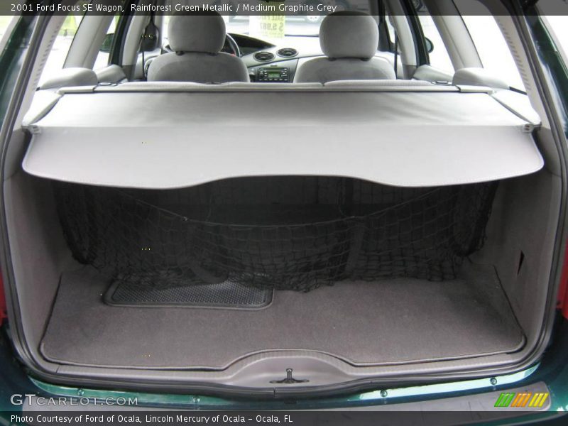 Rainforest Green Metallic / Medium Graphite Grey 2001 Ford Focus SE Wagon