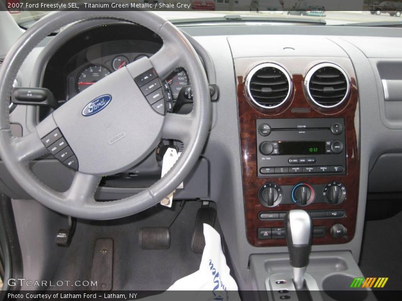 Titanium Green Metallic / Shale Grey 2007 Ford Freestyle SEL