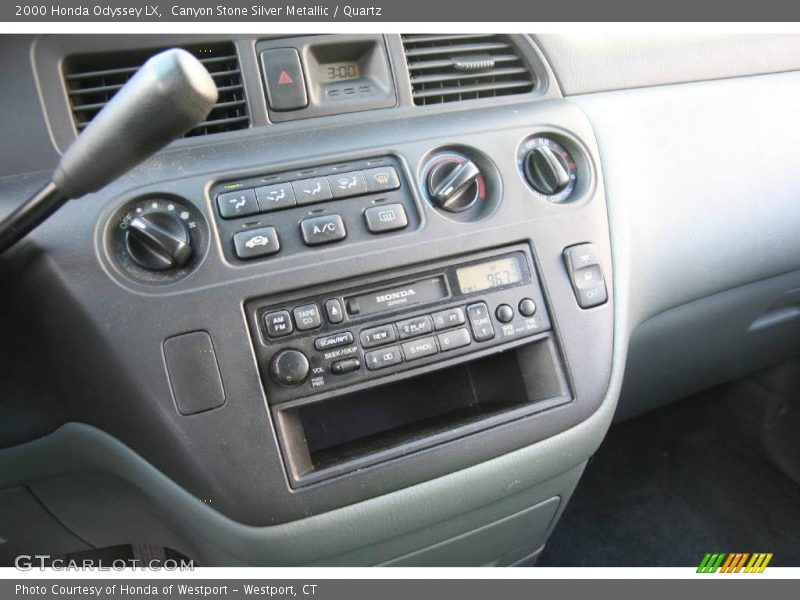 Canyon Stone Silver Metallic / Quartz 2000 Honda Odyssey LX