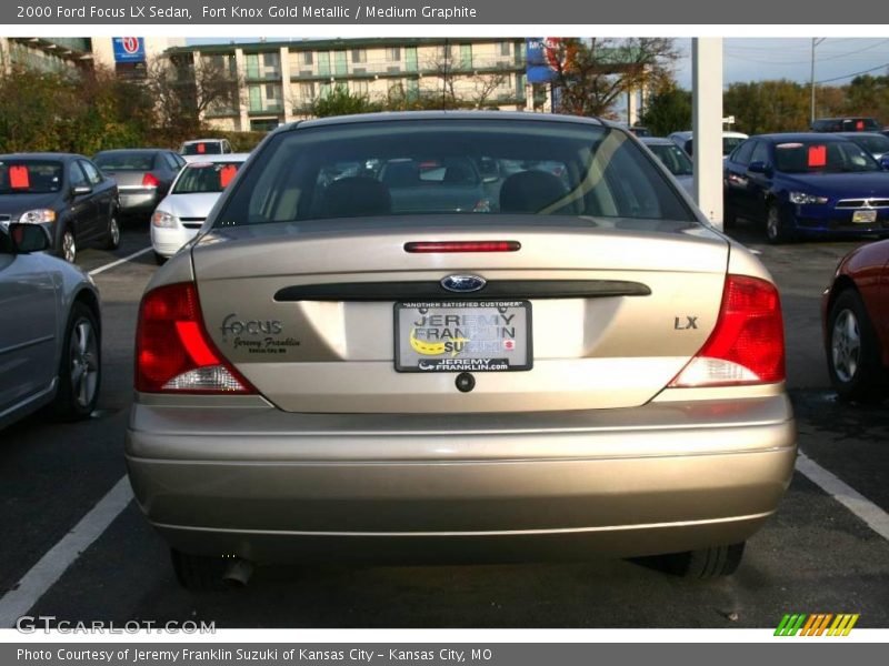 Fort Knox Gold Metallic / Medium Graphite 2000 Ford Focus LX Sedan
