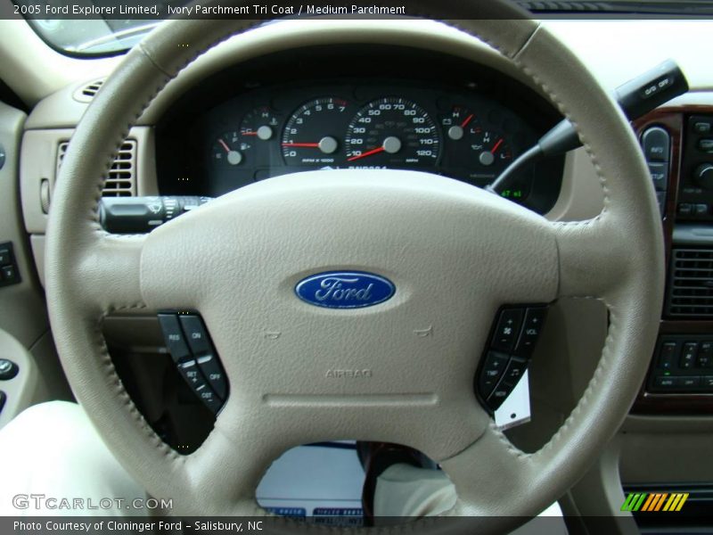 Ivory Parchment Tri Coat / Medium Parchment 2005 Ford Explorer Limited