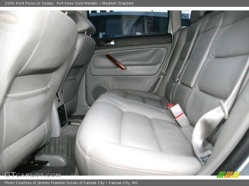 Fort Knox Gold Metallic / Medium Graphite 2000 Ford Focus LX Sedan