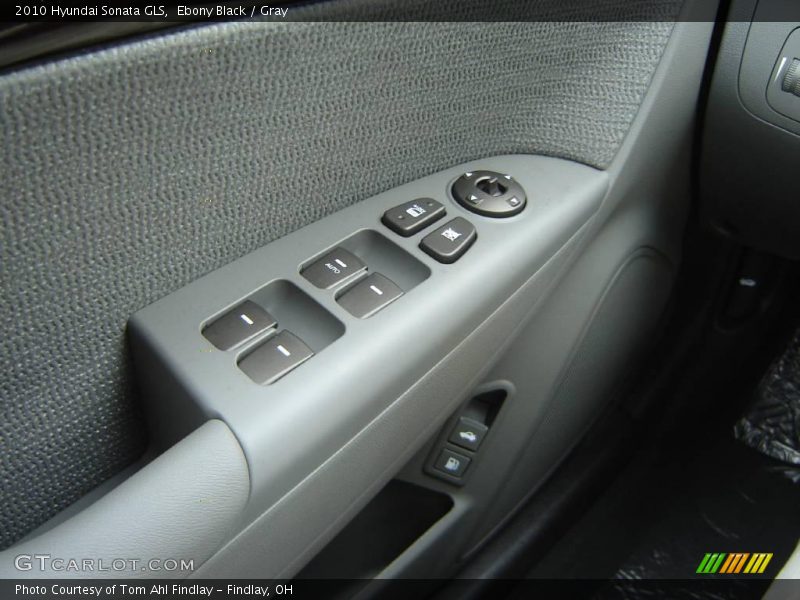 Ebony Black / Gray 2010 Hyundai Sonata GLS
