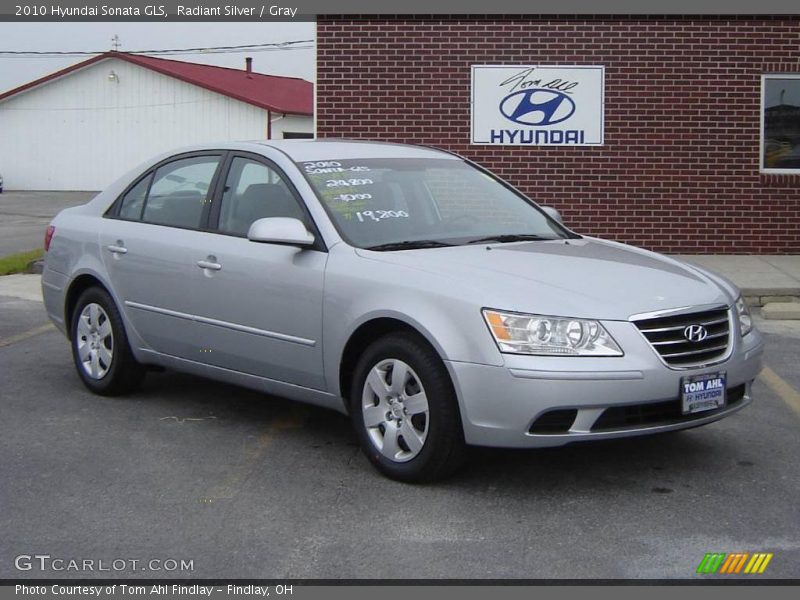 Radiant Silver / Gray 2010 Hyundai Sonata GLS