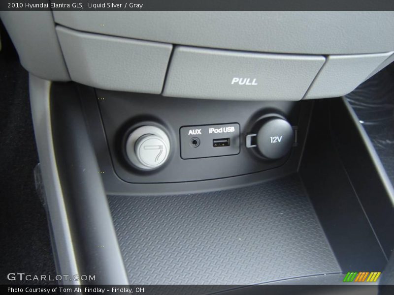 Liquid Silver / Gray 2010 Hyundai Elantra GLS