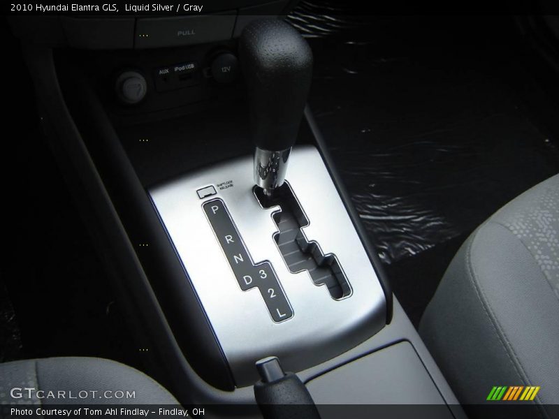 Liquid Silver / Gray 2010 Hyundai Elantra GLS