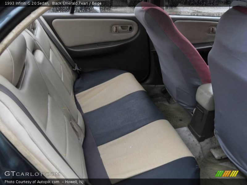Black Emerald Pearl / Beige 1993 Infiniti G 20 Sedan