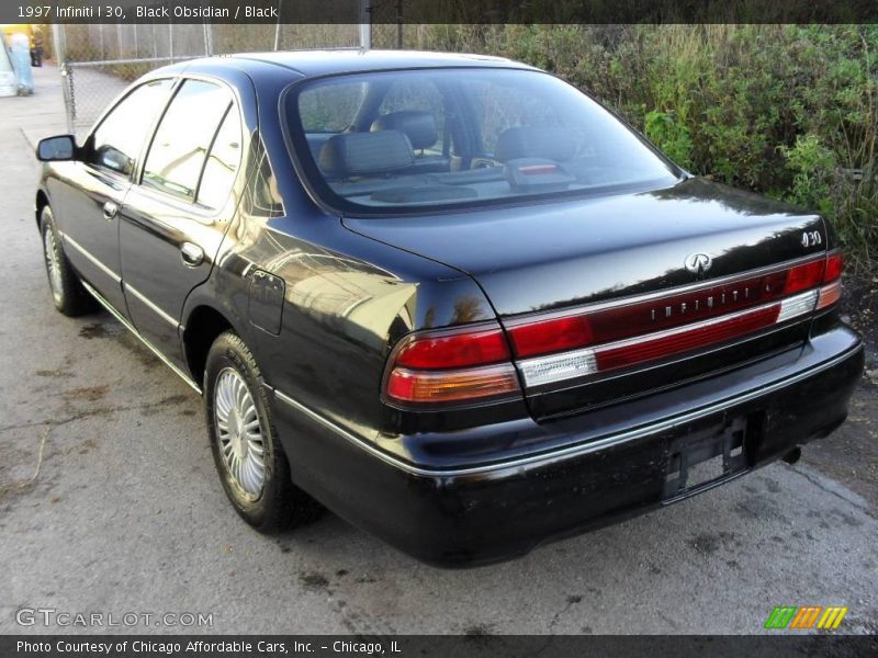 Black Obsidian / Black 1997 Infiniti I 30