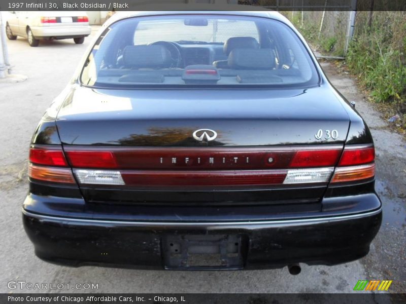 Black Obsidian / Black 1997 Infiniti I 30