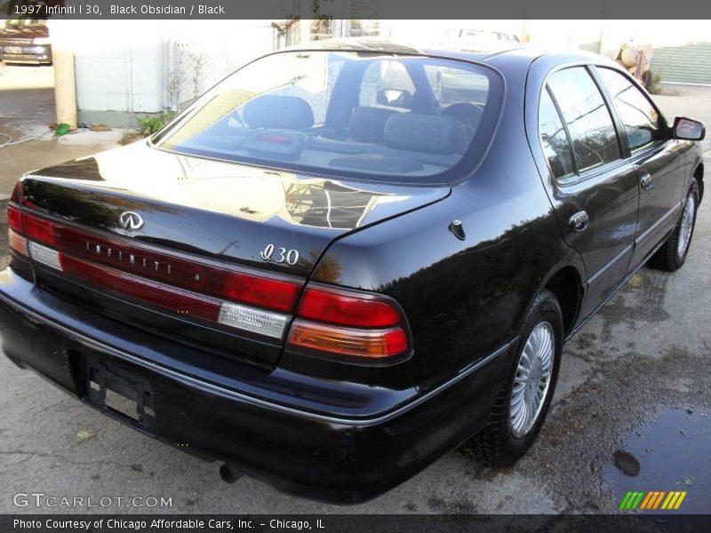Black Obsidian / Black 1997 Infiniti I 30