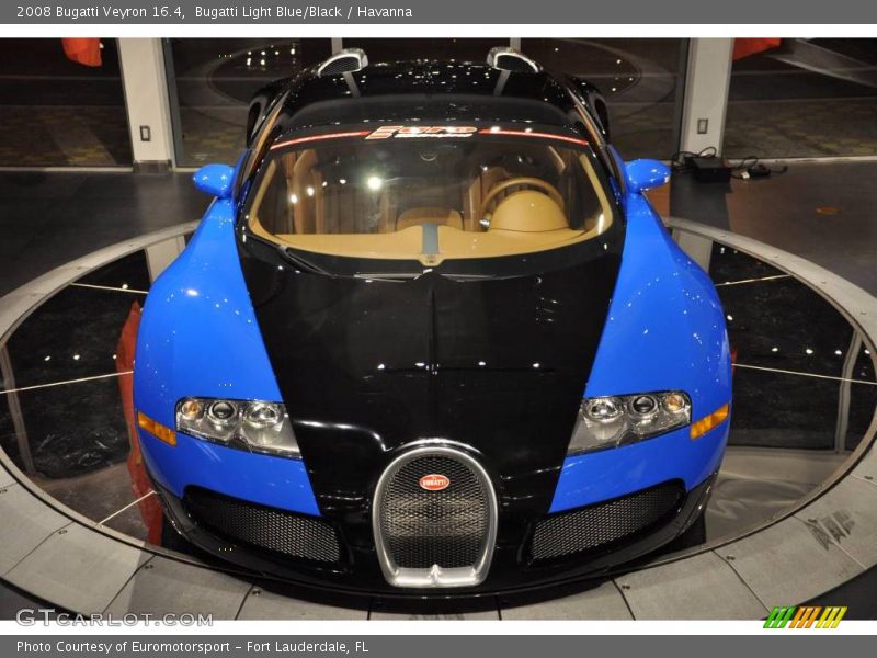 Bugatti Light Blue/Black / Havanna 2008 Bugatti Veyron 16.4