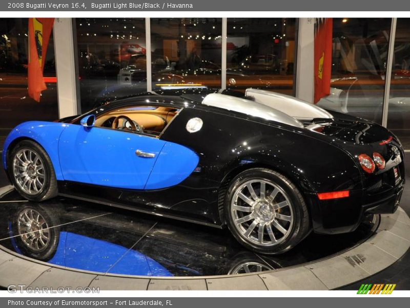 Bugatti Light Blue/Black / Havanna 2008 Bugatti Veyron 16.4