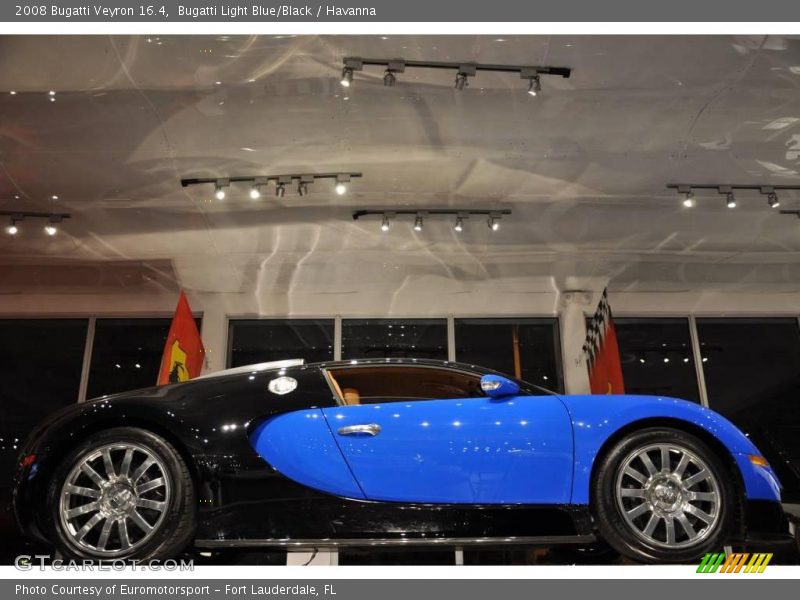 Bugatti Light Blue/Black / Havanna 2008 Bugatti Veyron 16.4