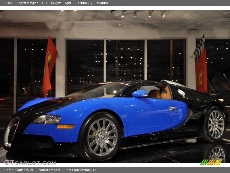 Bugatti Light Blue/Black / Havanna 2008 Bugatti Veyron 16.4
