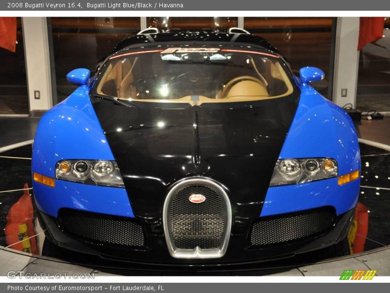 Bugatti Light Blue/Black / Havanna 2008 Bugatti Veyron 16.4