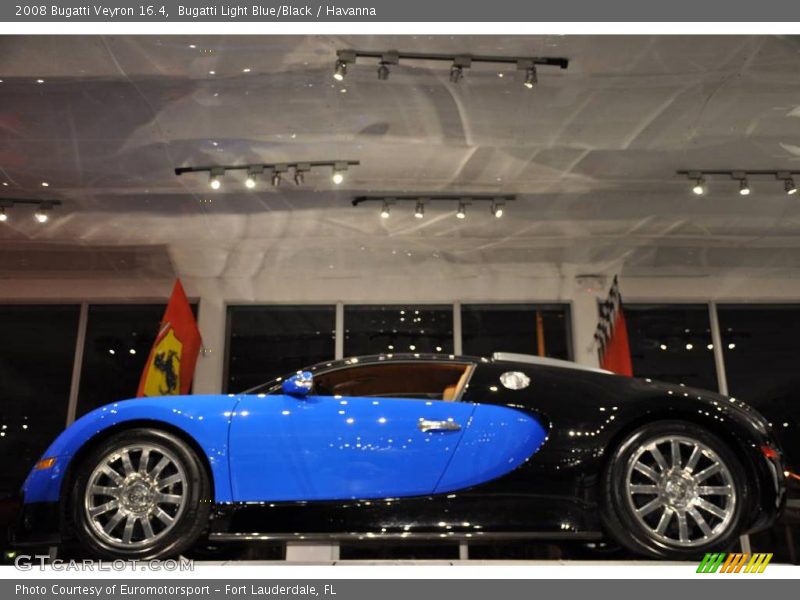 Bugatti Light Blue/Black / Havanna 2008 Bugatti Veyron 16.4