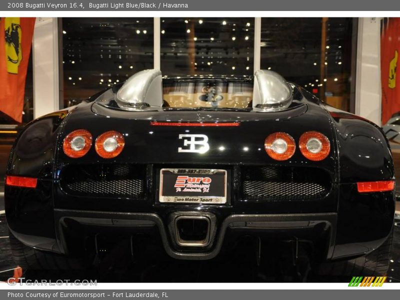 Bugatti Light Blue/Black / Havanna 2008 Bugatti Veyron 16.4