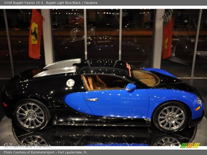 Bugatti Light Blue/Black / Havanna 2008 Bugatti Veyron 16.4