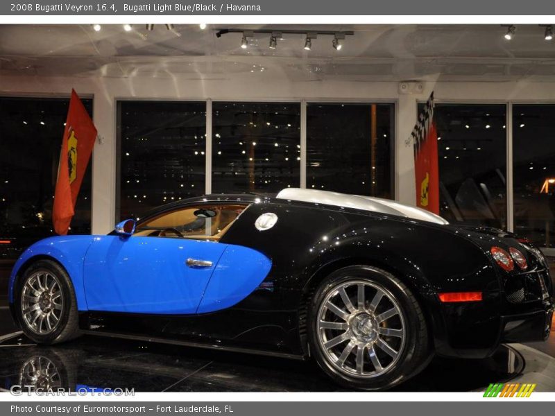 Bugatti Light Blue/Black / Havanna 2008 Bugatti Veyron 16.4