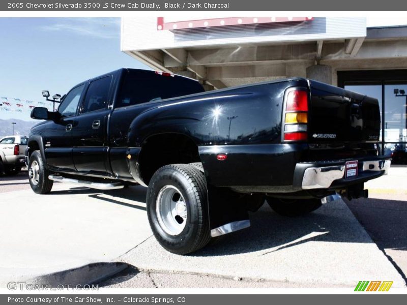 Black / Dark Charcoal 2005 Chevrolet Silverado 3500 LS Crew Cab Dually