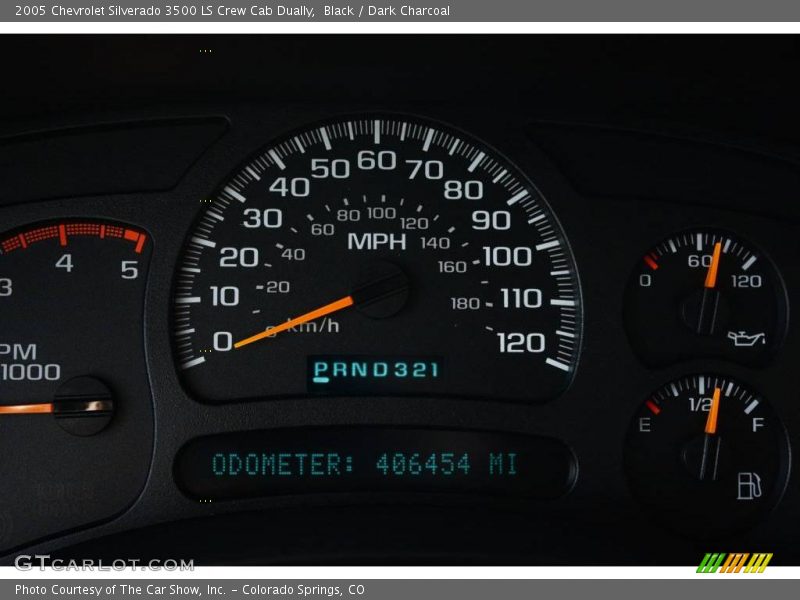 Black / Dark Charcoal 2005 Chevrolet Silverado 3500 LS Crew Cab Dually