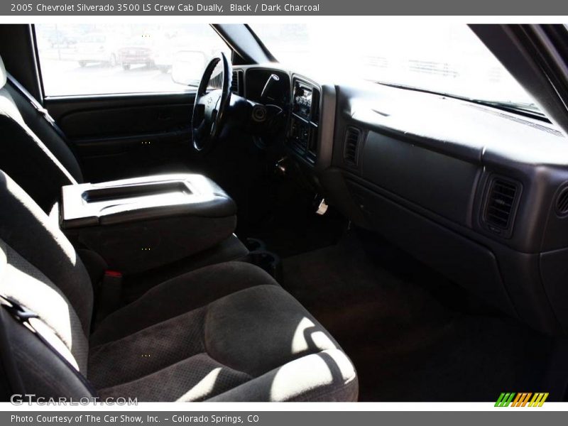 Black / Dark Charcoal 2005 Chevrolet Silverado 3500 LS Crew Cab Dually