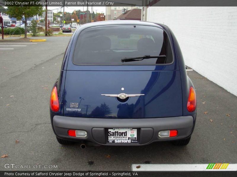 Patriot Blue Pearlcoat / Gray 2002 Chrysler PT Cruiser Limited