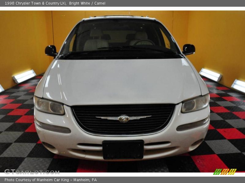 Bright White / Camel 1998 Chrysler Town & Country LXi