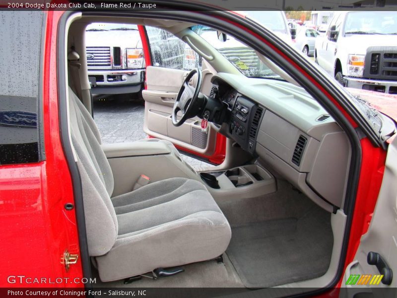 Flame Red / Taupe 2004 Dodge Dakota Club Cab