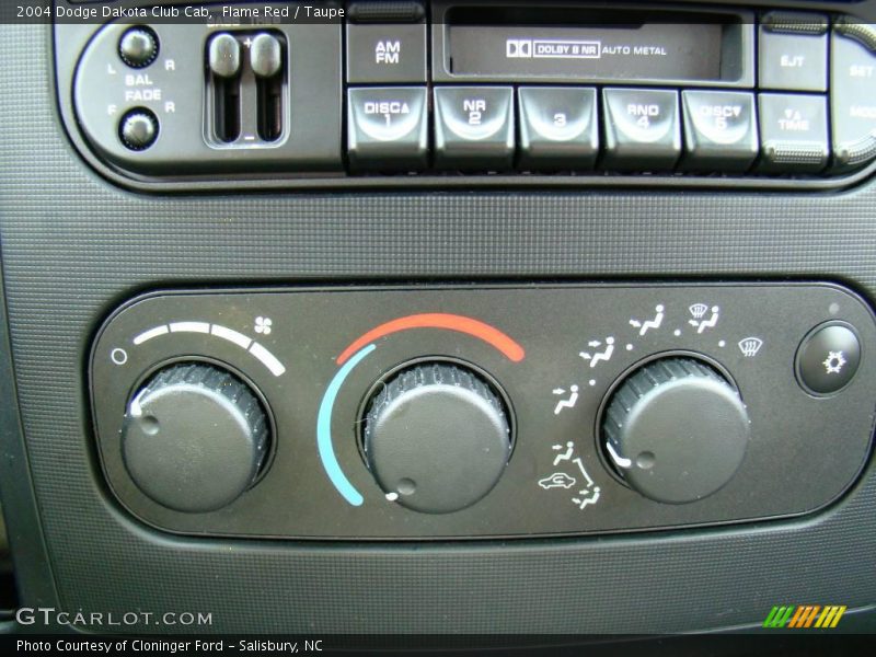 Flame Red / Taupe 2004 Dodge Dakota Club Cab