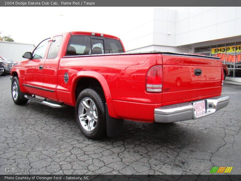 Flame Red / Taupe 2004 Dodge Dakota Club Cab