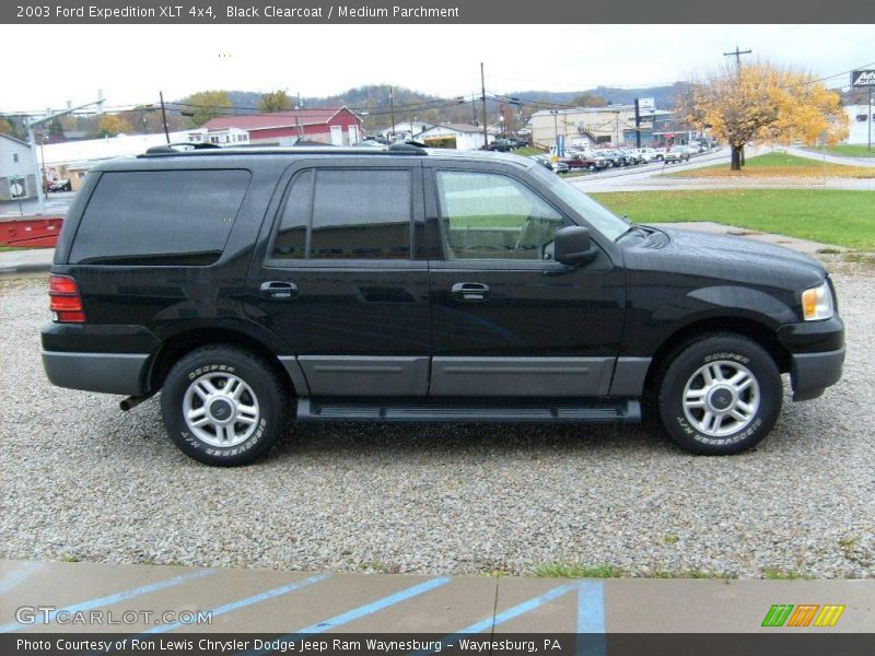 Black Clearcoat / Medium Parchment 2003 Ford Expedition XLT 4x4