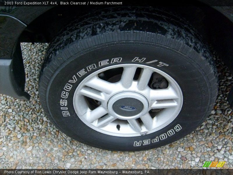Black Clearcoat / Medium Parchment 2003 Ford Expedition XLT 4x4