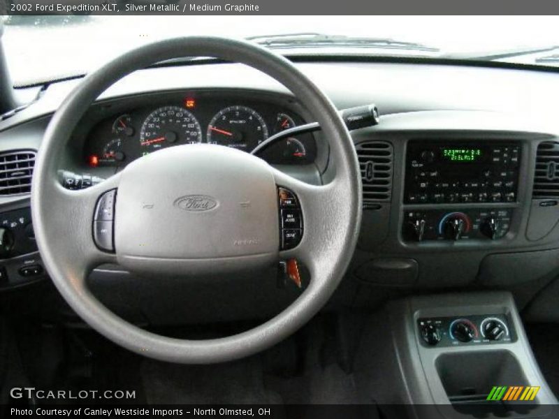 Silver Metallic / Medium Graphite 2002 Ford Expedition XLT