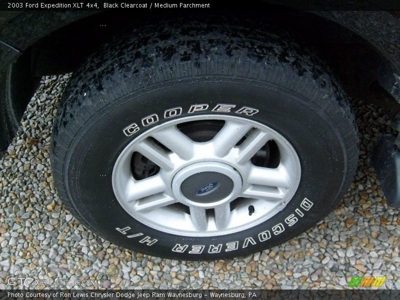Black Clearcoat / Medium Parchment 2003 Ford Expedition XLT 4x4