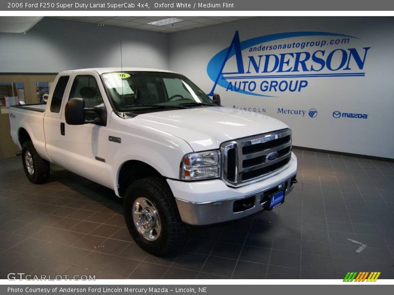 Oxford White / Medium Flint 2006 Ford F250 Super Duty Lariat SuperCab 4x4