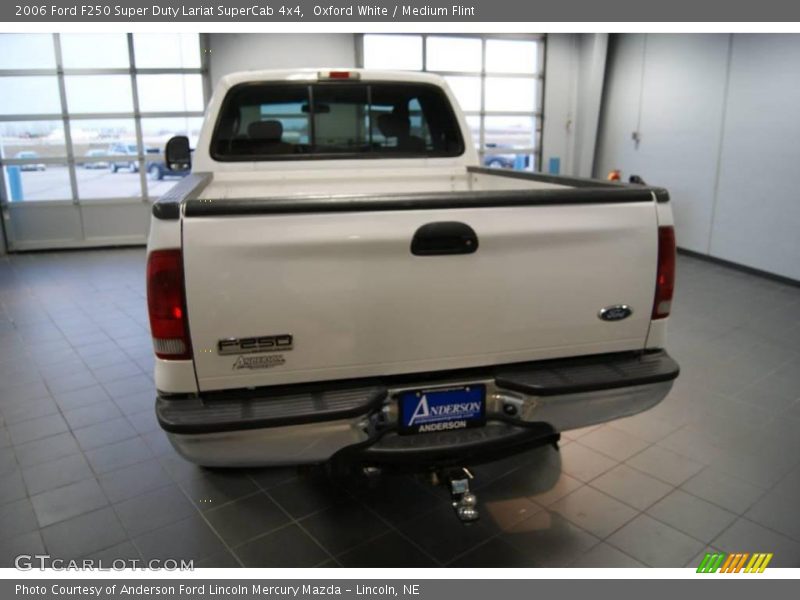 Oxford White / Medium Flint 2006 Ford F250 Super Duty Lariat SuperCab 4x4